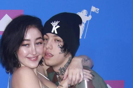 Hier waren Noah Cyrus und Lil Xan noch ein Herz und eine Seele