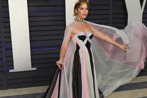 Selma Blair mit Stock: Erster Auftritt seit der MS-Diagnose