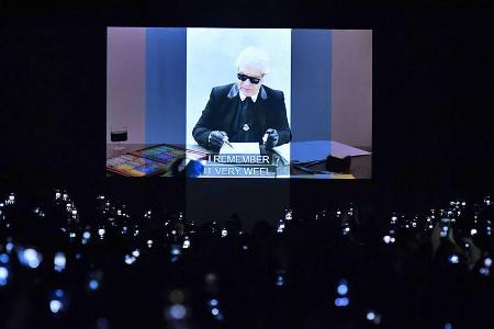 Ein Video von Karl Lagerfeld beendete die Fashion-Show von Fendi in Mailand