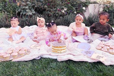 Der süße Nachwuchs der Kardashians auf einem Bild vereint