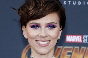 Scarlett Johansson lässt männliche Marvel-Kollegen alt aussehen