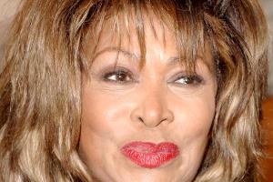 Tina Turner: In der Hochzeitsnacht musste sie mit Ike ins Bordell