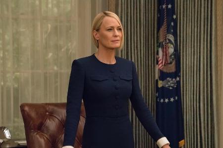 Claire Underwood (Robin Wright) will sich auf keinen Fall von ihrer frisch gewonnenen Macht trennen