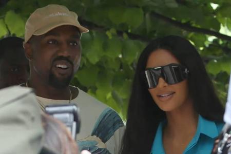 Kim Kardashian und Kanye West in natürlicher Umgebung - nicht in Uganda