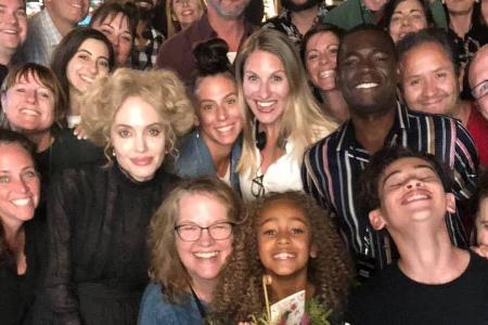 David Oyelowo zeigt sein Team auf Instagram: Mit dabei eine erblondete Angelina Jolie David Oyelowo zeigt sein Team auf Instagram: Mit dabei eine erblondete Angelina Jolie