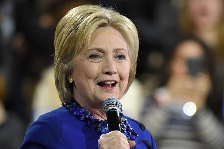 Hillary Clinton stellt sich hinter ihren Ehemann Bill