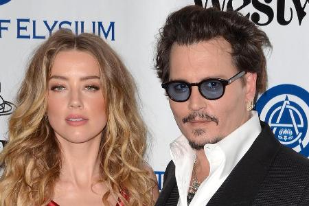 Johnny Depp und Amber Heard: Ein Bild aus längst vergangenen, glücklichen Tagen Johnny Depp und Amber Heard: Ein Bild aus längst vergangenen, glücklichen Tagen