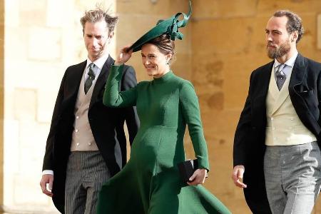 Pippa Middleton kam mit Ehemann James Matthews (l.) und Bruder James zur Hochzeit von Prinzessin Eugenie