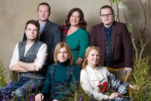 Die Kelly Family stürmt zurück an die Spitze der Charts