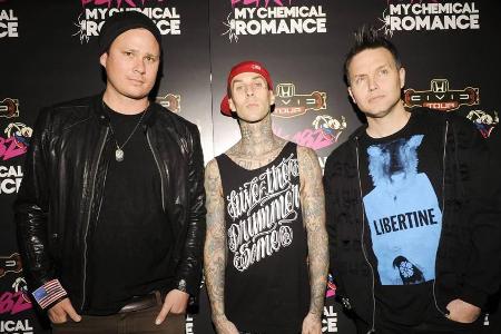 Tom DeLonge, Travis Barker und Mark Hoppu von Blink-182 wissen natürlich, wie man den Bandnamen richtig ausspricht Tom DeLonge, Travis Barker und Mark Hoppu von Blink-182 wissen natürlich, wie man den Bandnamen richtig ausspricht