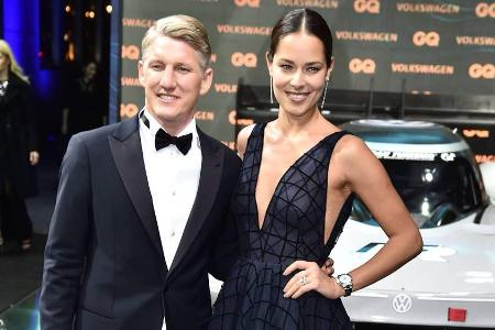 Strahlend schön in Berlin: Bastian Schweinsteiger und Ehefrau Ana Ivanovic