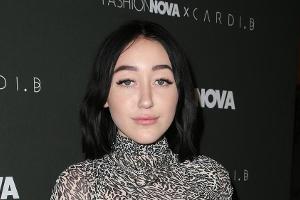 Noah Cyrus motzt gegen ihren Ex