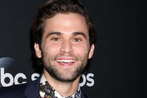 "Grey's Anatomy"-Star Jake Borelli outet sich