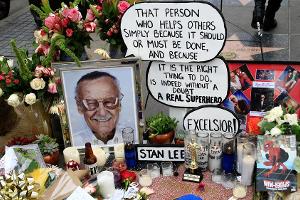 Stan Lee im Kreise seiner Liebsten beerdigt