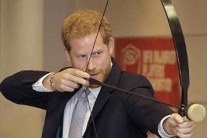 Warum Prinz Harry seit Jahren dieses Armband trägt