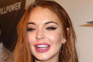 Lindsay Lohan greift Flüchtlingsfamilie auf offener Straße an