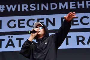 #wirsindmehr: Wenn 70.000 Menschen "Oh, oh, oh, Arschloch!" brüllen