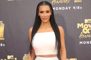 Kim Kardashian: Bei der neuen Make-up-Linie setzt sie auf Kirschblüten