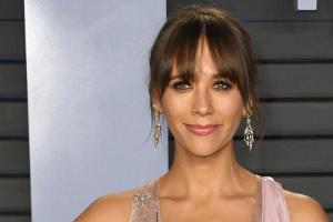 Rashida Jones ist heimlich zum ersten Mal Mutter geworden