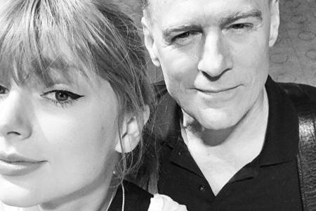 Taylor Swift konnte Bryan Adams zu einem spontanen Duett überreden Taylor Swift konnte Bryan Adams zu einem spontanen Duett überreden