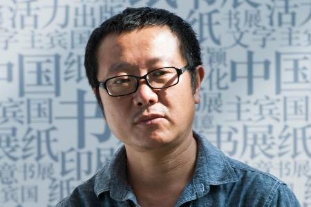 Bestseller-Autor Cixin Liu gelingt mit seiner Bestseller-Autor Cixin Liu gelingt mit seiner