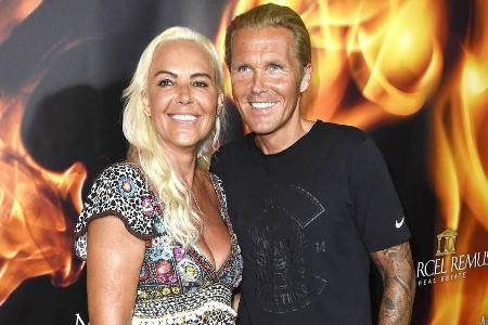 Natascha Ochsenknecht strahlt mit ihrer neuen Liebe in die Kameras