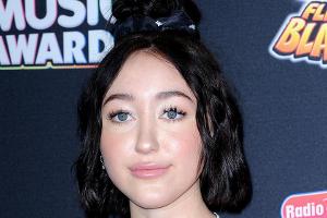 Noah Cyrus ist jetzt mit einem Rapper zusammen