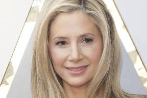 MeToo-Aktivistin Mira Sorvino ist erschüttert