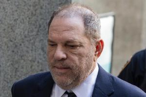 Harvey Weinstein wird wegen Menschenhandels angeklagt