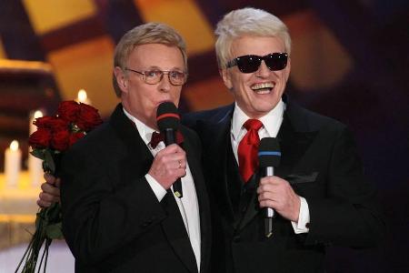 Gemeinsam sangen Heino (r.) und Dieter Wolf in dem Trio Die OK-Singers