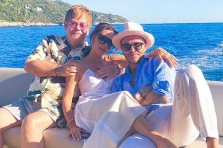 Befreundet seit 25 Jahren: Elton John und die Beckhams Befreundet seit 25 Jahren: Elton John und die Beckhams