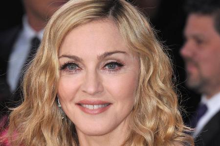 Madonna ist vor etwas weniger als einem Jahr nach Lissabon gezogen Madonna ist vor etwas weniger als einem Jahr nach Lissabon gezogen