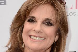 Linda Gray auf dem roten Teppich in Los Angeles