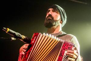 Walk off the Earth trauern um Bandmitglied Mike Taylor