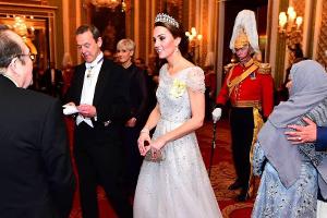 Herzogin Kate verzaubert beim Diplomaten-Empfang in London