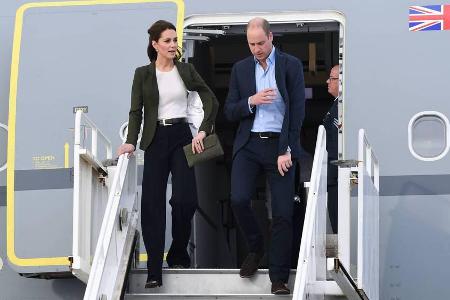 Herzogin Kate und Prinz William bei ihrer Ankunft auf Zypern