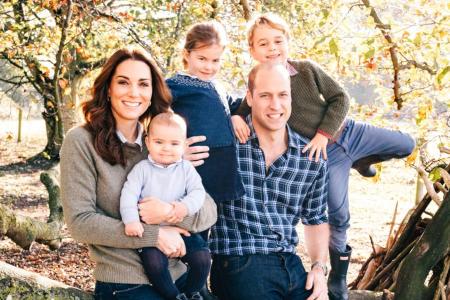 Herzogin Kate und Prinz William mit ihren Söhnen Prinz Louis (l.) und Prinz George sowie Tochter Prinzessin Charlotte in der... Herzogin Kate und Prinz William mit ihren Söhnen Prinz Louis (l.) und Prinz George sowie Tochter Prinzessin Charlotte in der...