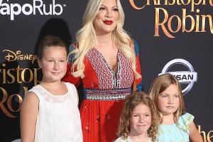 Tori Spelling und drei ihrer fünf Kinder Stella Doreen, Hattie Margaret, Finn Davey