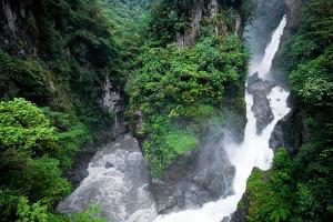 Pailon del Diablo: Auge in Auge mit der "Schlucht des Teufels"