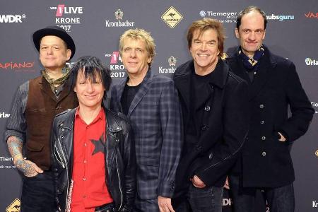 Die Toten Hosen rund um Band-Frontmann Campino (2.v.r.) und Gitarrist 