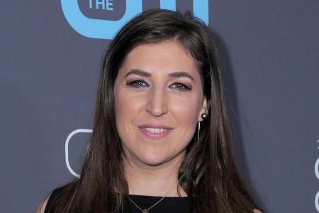 Serien-Star Mayim Bialik sieht sich nicht gerne selbst im TV Serien-Star Mayim Bialik sieht sich nicht gerne selbst im TV