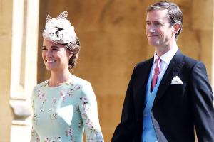 Schwangere Pippa Middleton: Im Blumenkleid zur royalen Hochzeit
