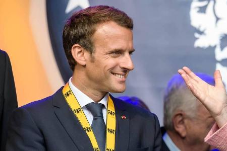 Frankreichs Präsident Emmanuel Macron wird mit dem internationalen Karlspreis ausgezeichnet Frankreichs Präsident Emmanuel Macron wird mit dem internationalen Karlspreis ausgezeichnet