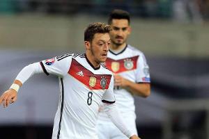 So denken Politik, Fußballwelt und das Netz über Özil und Gündogan