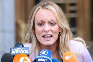 So schlachtet Pornostar Stormy Daniels den Sex-Skandal um Trump aus
