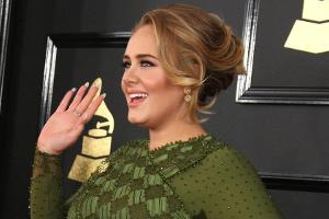 Adele feiert ihren 30. Geburtstag mit großer "Titanic"-Party