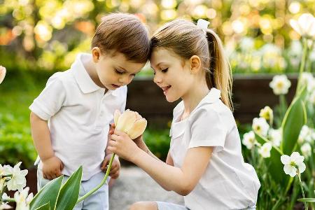 Echte Geschwisterliebe: Prinzessin Estelle und Prinz Oscar
