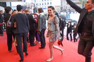 Kristen Stewart bricht goldene Regel auf dem roten Teppich
