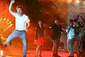 "GZSZ": Paul, Shirin, John, Philip, Emily, Maren und Sophie feiern auf Mallorca ausgelassen den Geburtstag der Zwillinge
