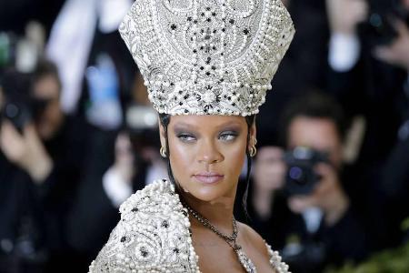 Sorry Franziskus, aber Rihanna ist jetzt unsere Päpstin